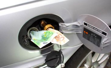 Warum der Sprit momentan so teuer ist