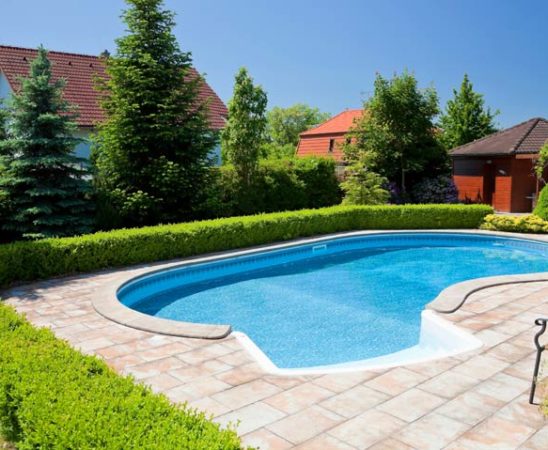Lohnt sich ein Swimmingpool im eigenen Garten?