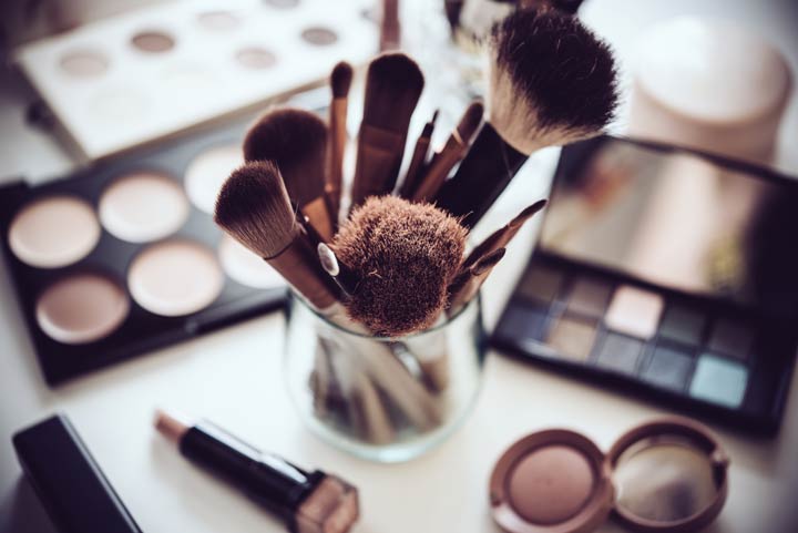 Make-Up