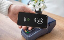 Kontaktlos per NFC: Mit dem Smartphone bezahlen