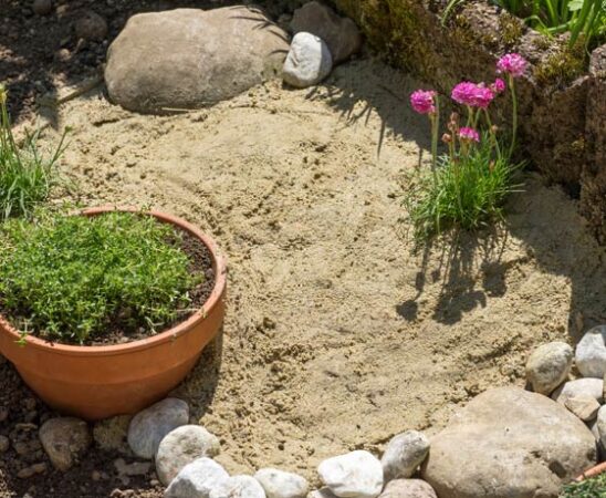 Sandarium als Nisthilfe für Wildbienen und andere Bodenbrüter