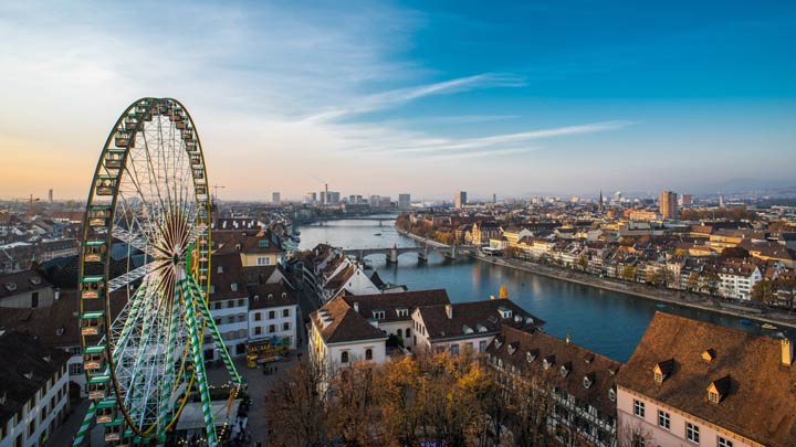 Basel am Rheinufer