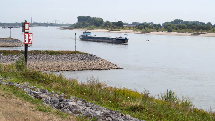Auswirkungen des Niedrigwassers auf die Güterschifffahrt